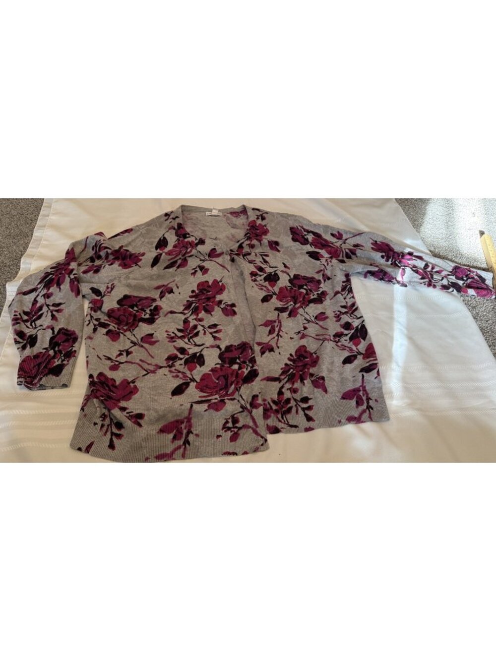Croft & Barrow Soft Cozy Gray/Pink/Black Floral Knit Cardigan Sweater Size 3XL